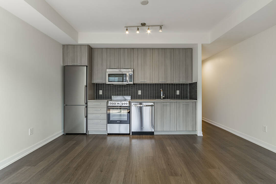 105 George St #713, Toronto, Ontario