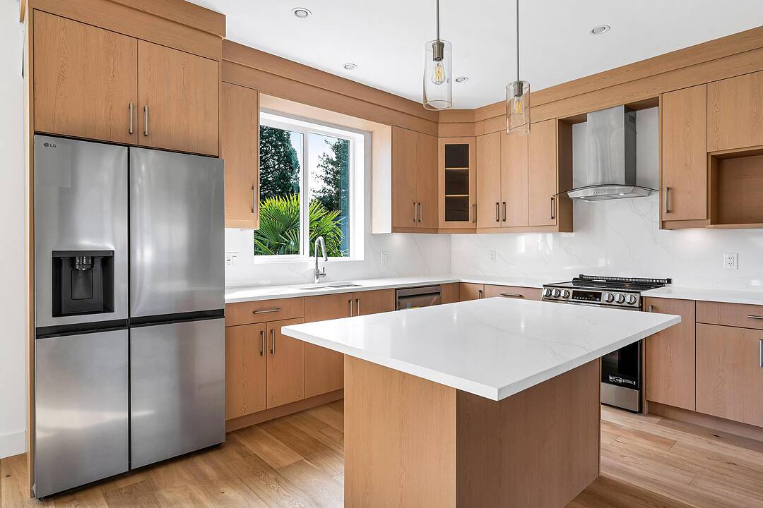 3-1559 Ash Road, Saanich, British Columbia