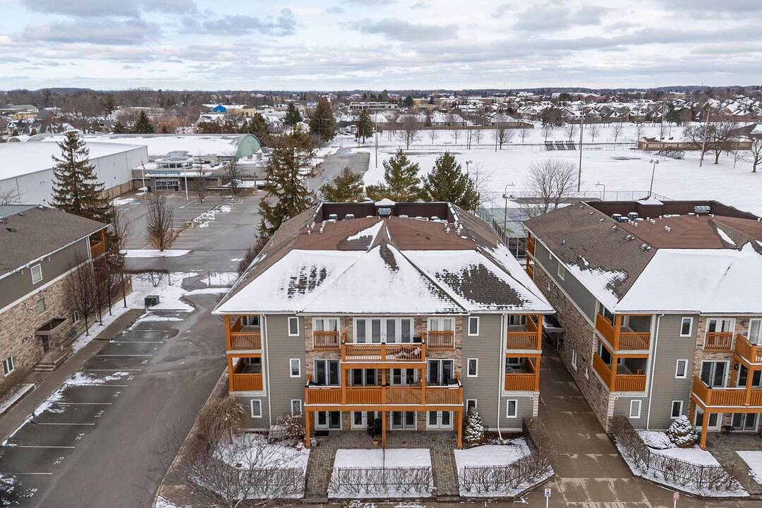 678 Line 2 Rd #205, Niagara-on-the-Lake, Ontario