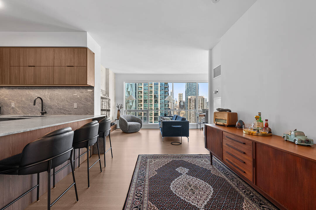 10 Yonge St #3407, Toronto, Ontario