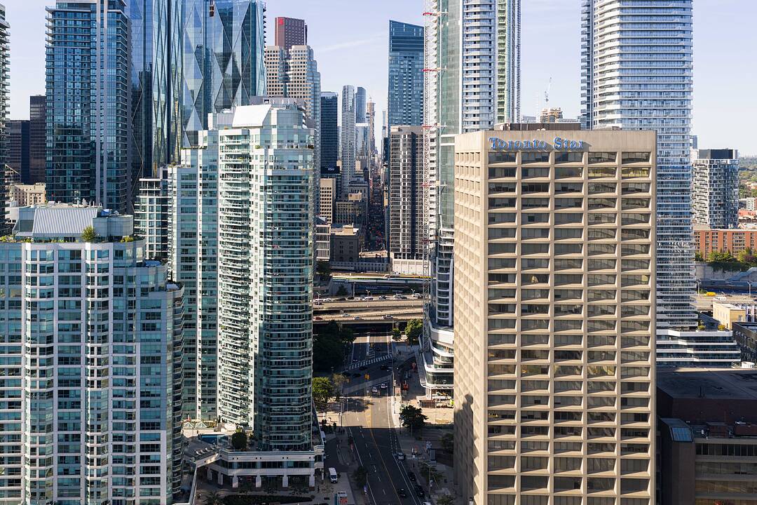 10 Yonge St #3407, Toronto, Ontario