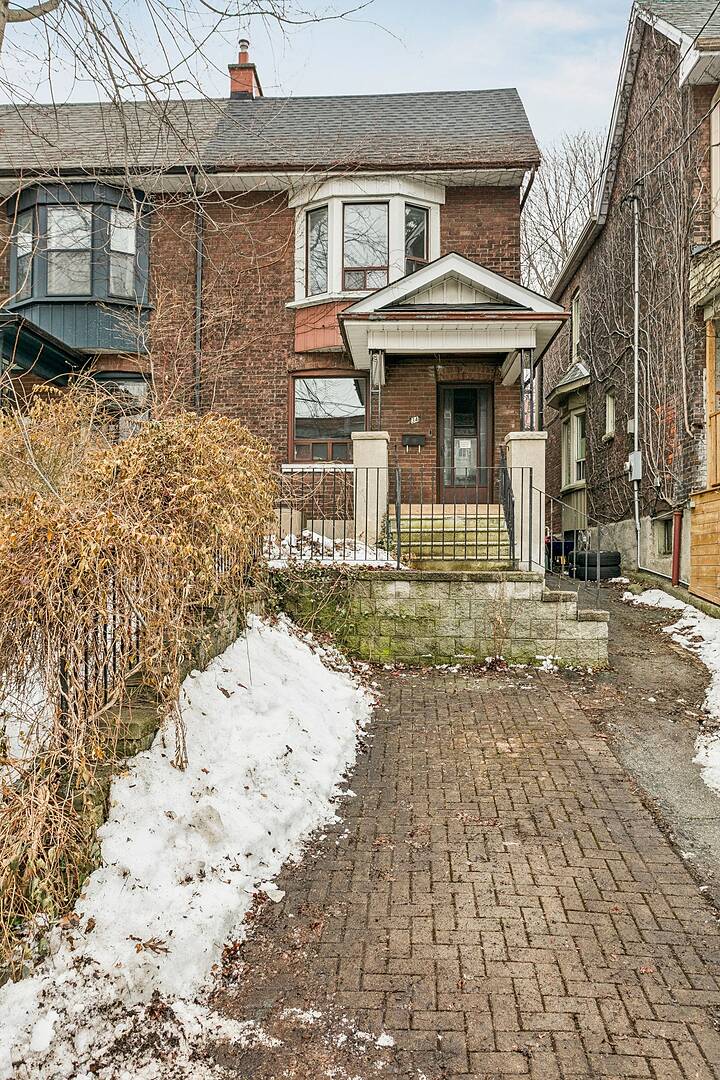 34 Indian Rd, Toronto, Ontario
