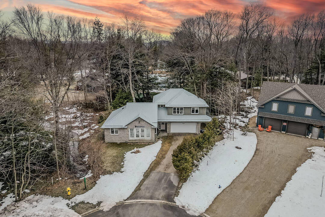 929 Tanglewood Drive, Huron-Kinloss, Ontario