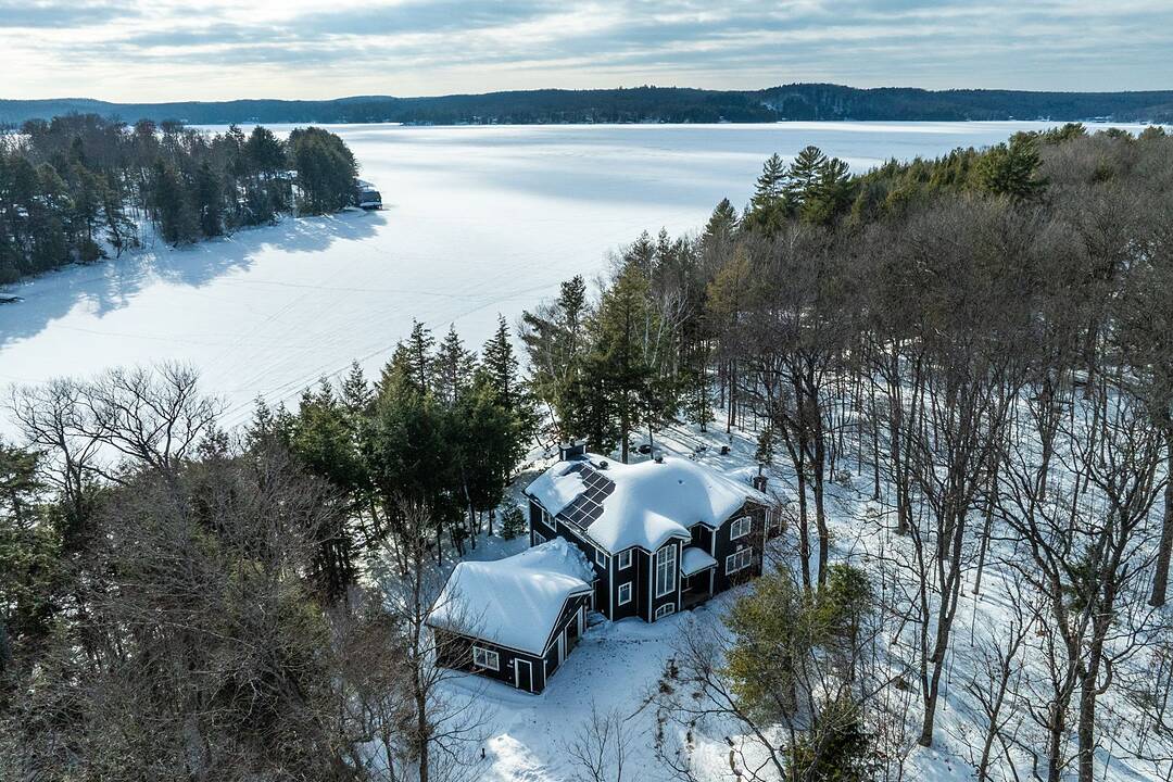 1025 Long Point Road, Lake of Bays, Ontario