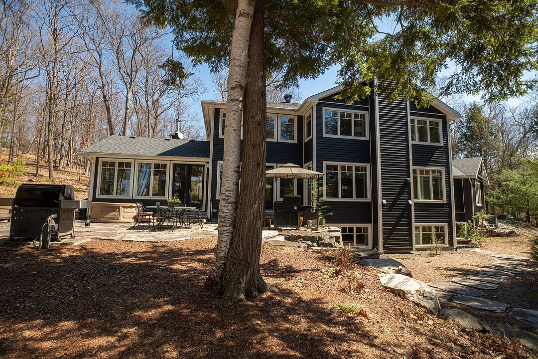 1025 Long Point Road, Lake of Bays, Ontario