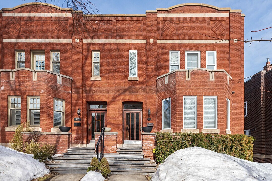 597 Av. Roslyn, Westmount, Québec