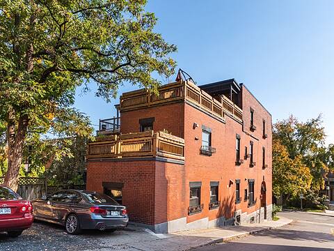 1 Av. Church Hill, Westmount