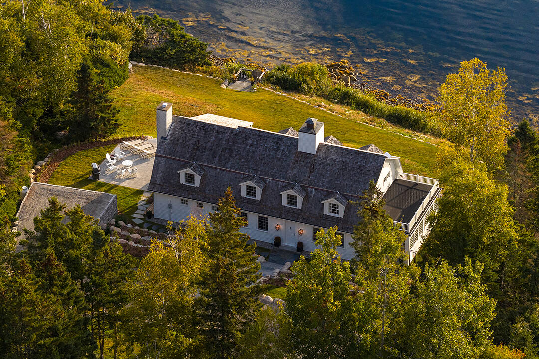 15 Fredas Point Drive, Chester, Nova Scotia