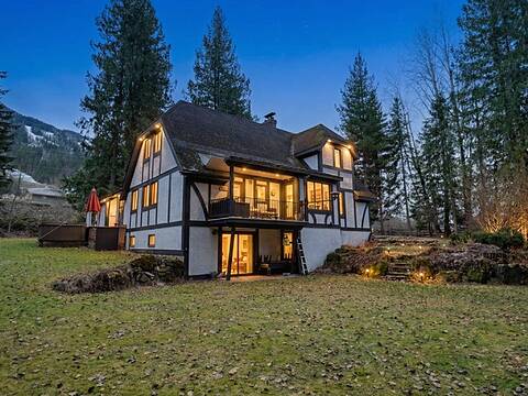 3025 Camozzi Road, Revelstoke