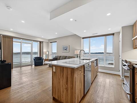 #406 - 129A South St., Gananoque