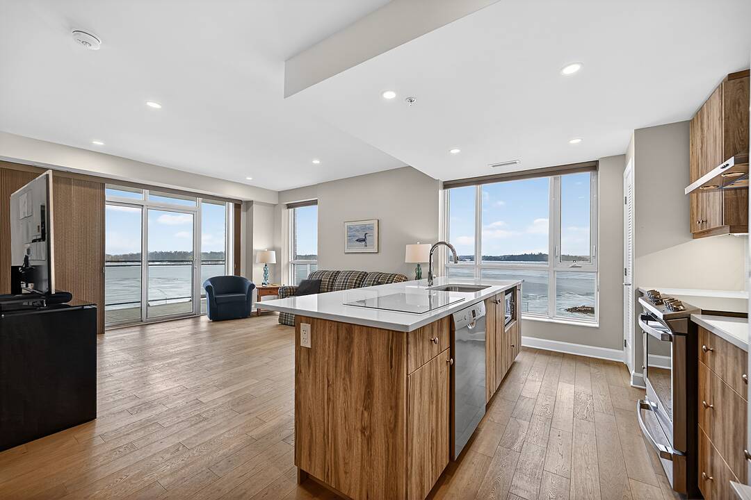 #406 - 129A South St., Gananoque, Ontario