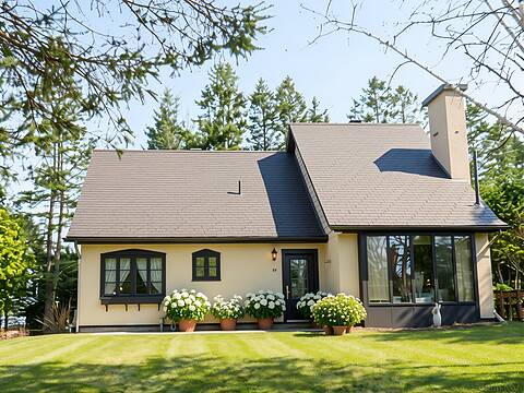 47 Av. Carmen, Saint-Sauveur, Quebec