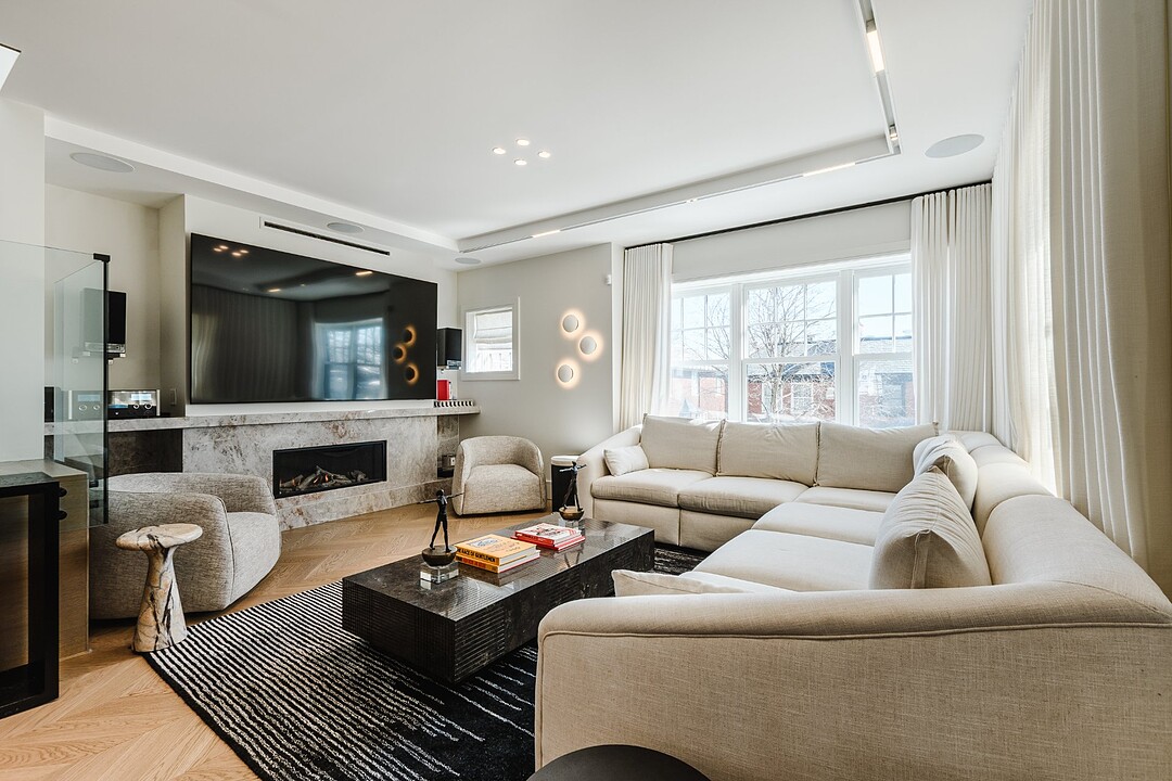 4331 Av. Montrose, Westmount, Québec