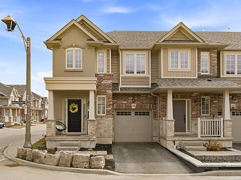 11 Beau Chatel Lane, Grimsby