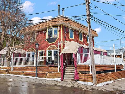 197 Rue Principale, Saint-Sauveur, Quebec