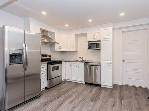 6548 Av. Azilda, Anjou