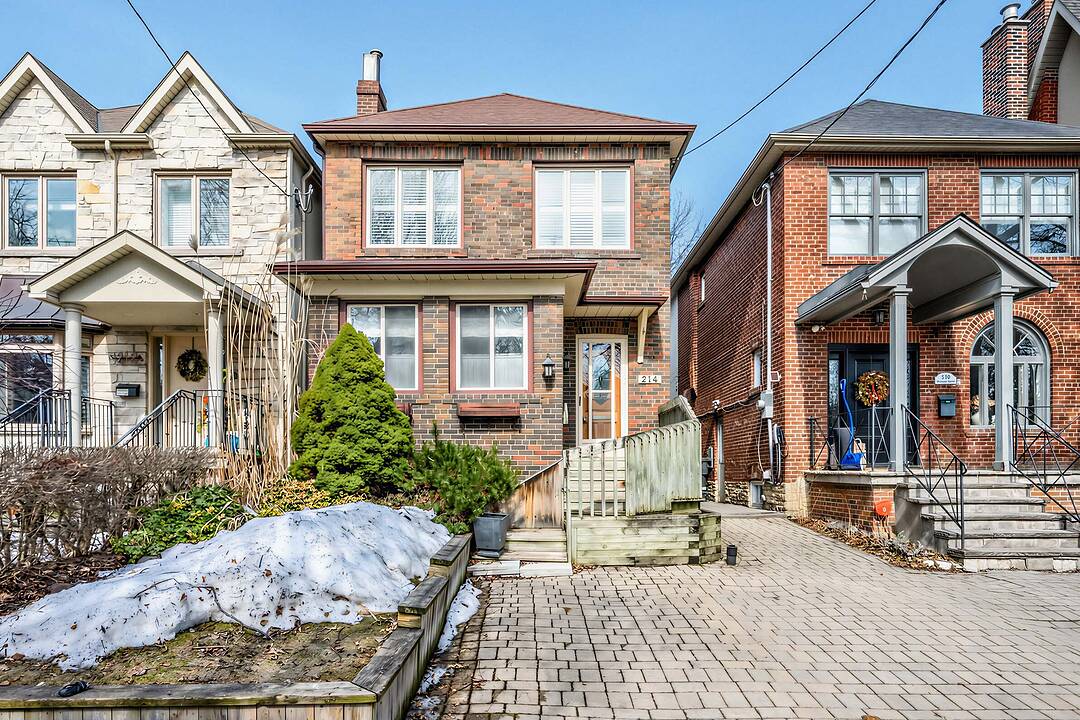 214 Belsize Dr, Toronto, Ontario