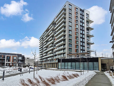 2 David Eyer Rd #1027, Richmond Hill