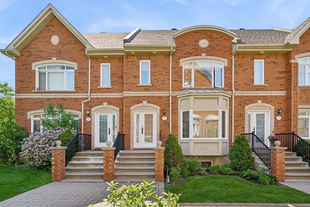 20Z Tsse Monet, Pointe-Claire, Québec