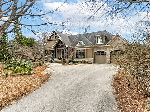 552 Bobolink Rd, Mississauga