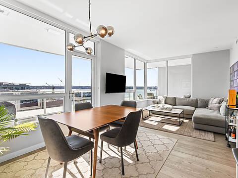 1210 - 118 Carrie Cates Court, North Vancouver