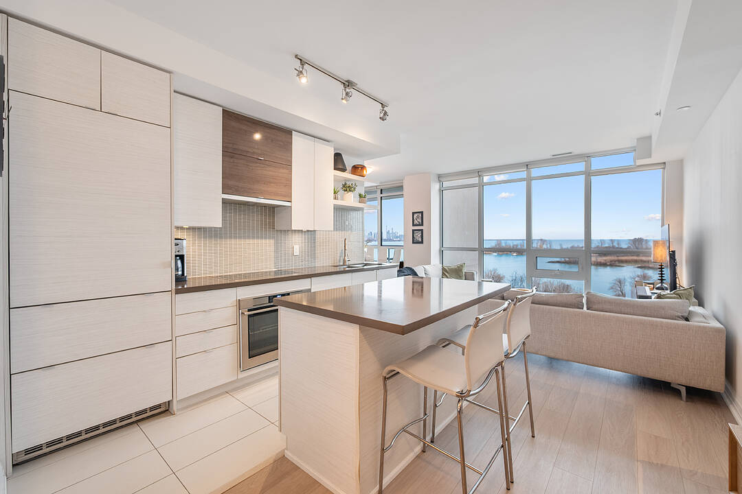 59 Annie Craig Dr #503, Toronto, Ontario