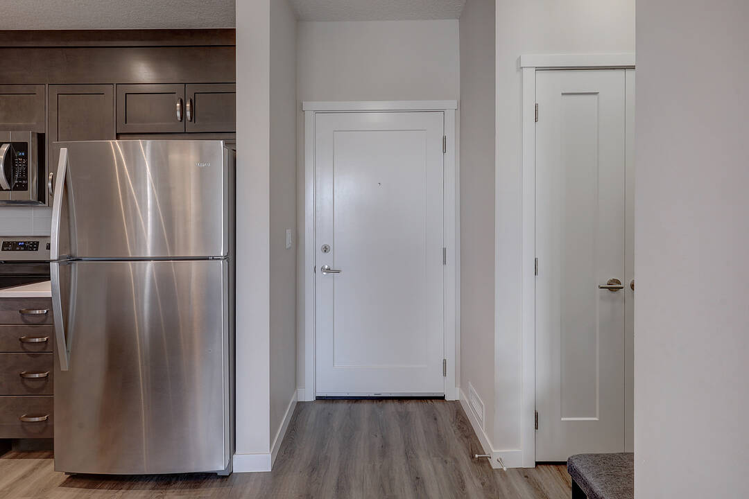 30 Shawnee Common SW #410, Calgary, Alberta