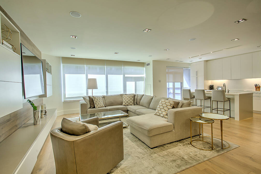 20 Blue Jays Way #2101, Toronto, Ontario