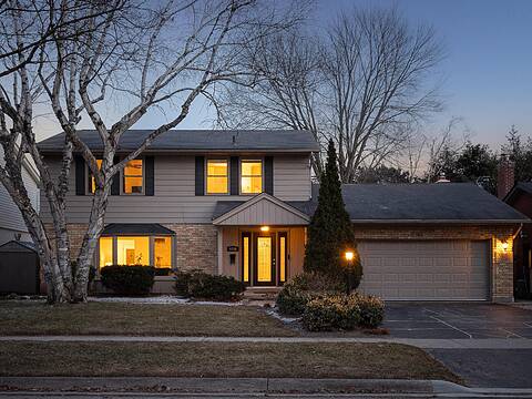 4456 Hawthorne Dr, Burlington