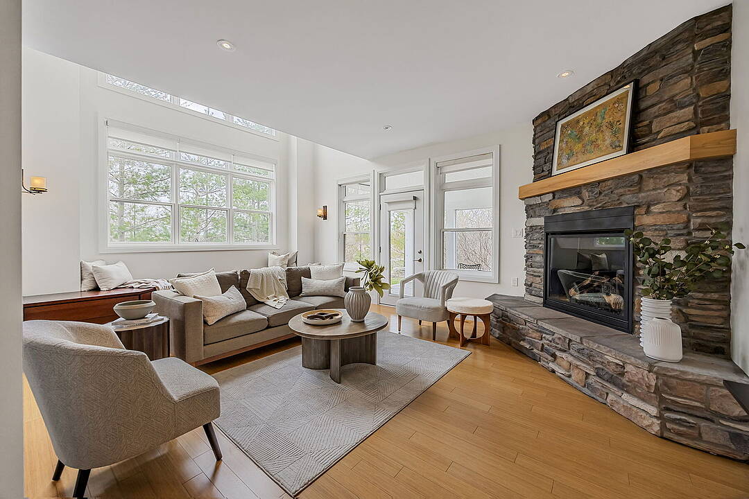 2 Swan Lane, Tay, Ontario