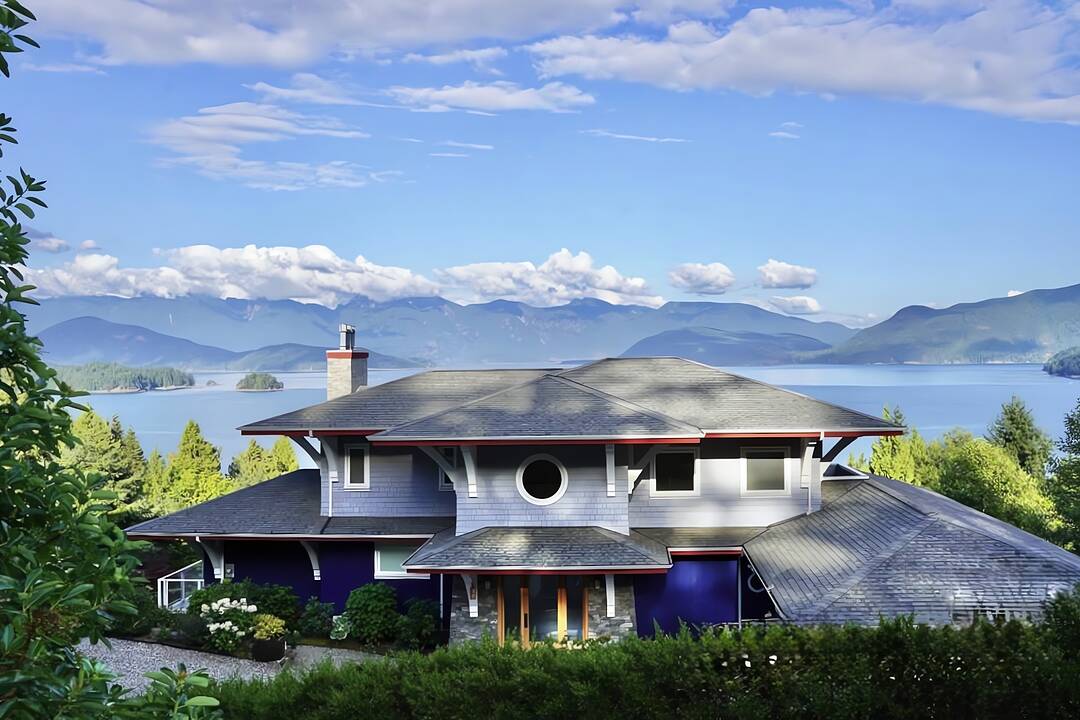 1128 Twin Isle Drive, Gibsons, British Columbia