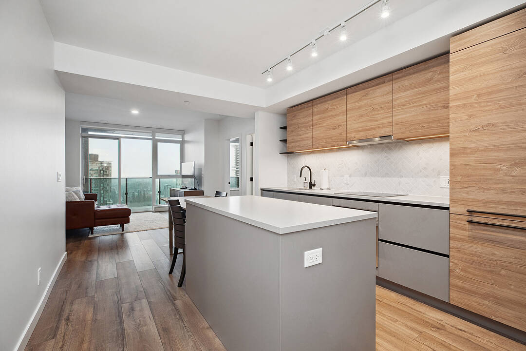 10448 University Drive #3609, Surrey, British Columbia