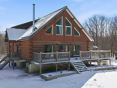 120 Weedmark Road, Smiths Falls