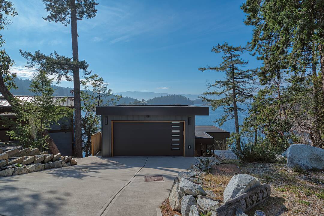 13221 Pinehaven Way, Garden Bay, British Columbia