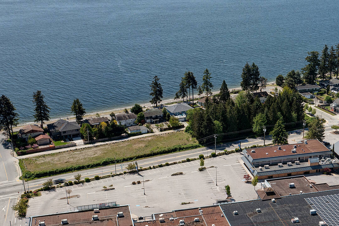 5759 Teredo Street, Sechelt, British Columbia