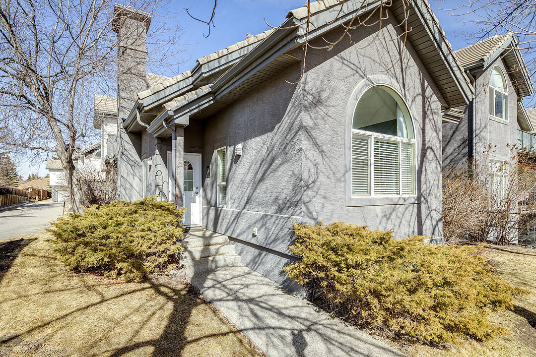 5616 14 Avenue SW #31, Calgary, Alberta