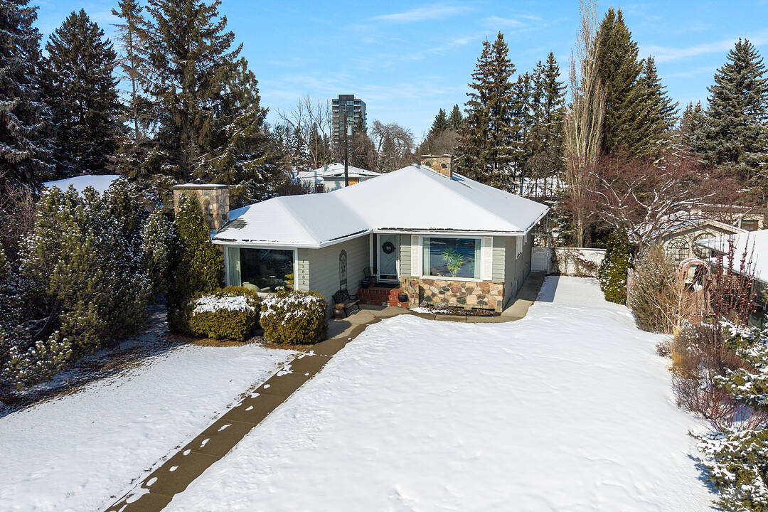 13882 Ravine Drive, Edmonton, Alberta