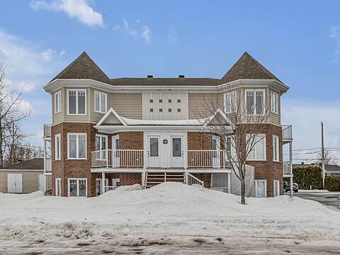 992 Rue du Givre, Apt. 4, Chutes-de-la-Chaudière-Ouest