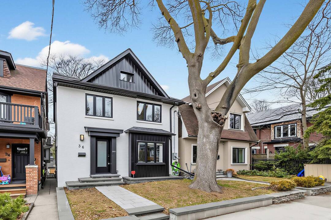 36 Ridley Gdns, Toronto, Ontario