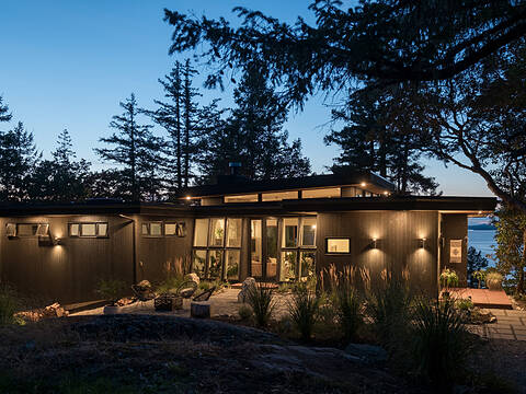 154 Narrows West Road, Salt Spring Island