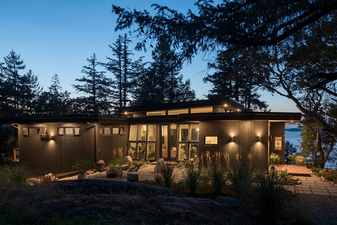 154 Narrows West Road, Salt Spring Island, British Columbia