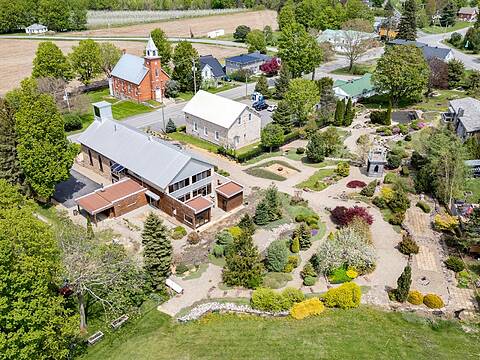 1666 Route 202, Franklin