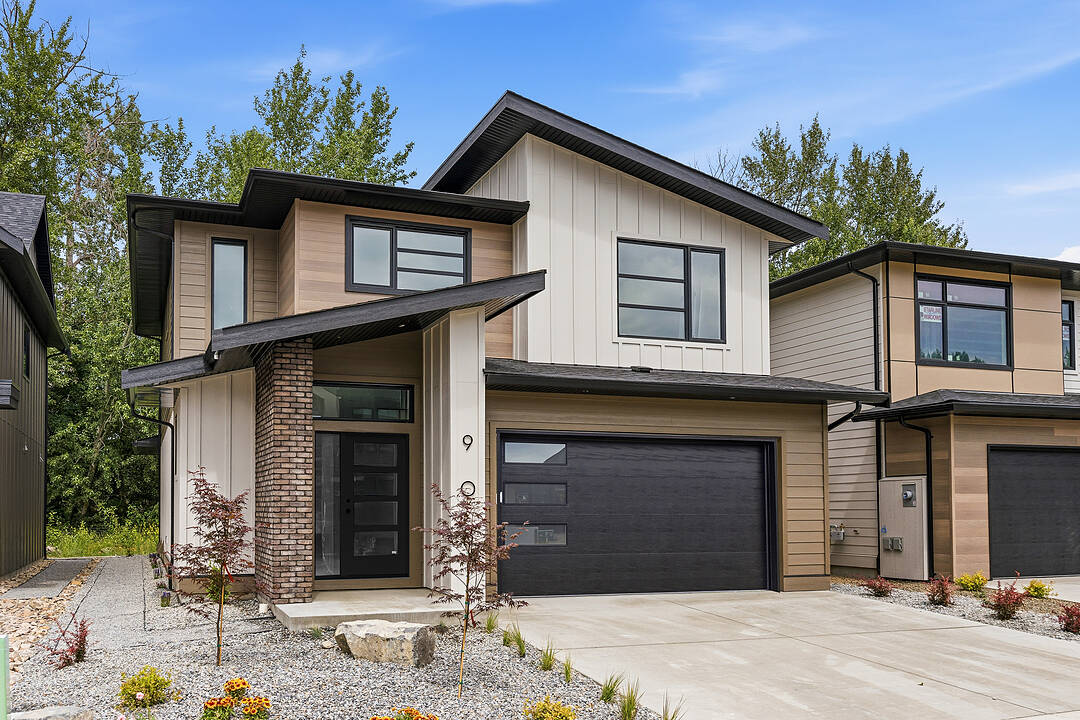 908 Bull Crescent, Kelowna, British Columbia