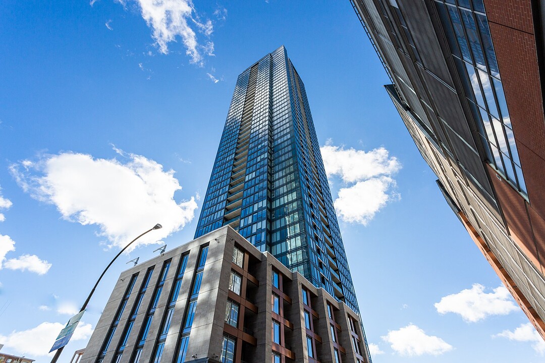 1288 Rue St-Antoine O., Apt. 3308, Ville-Marie, Québec