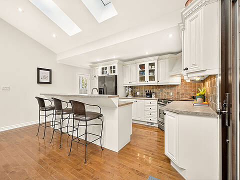 1943 Deanhome Rd, Mississauga