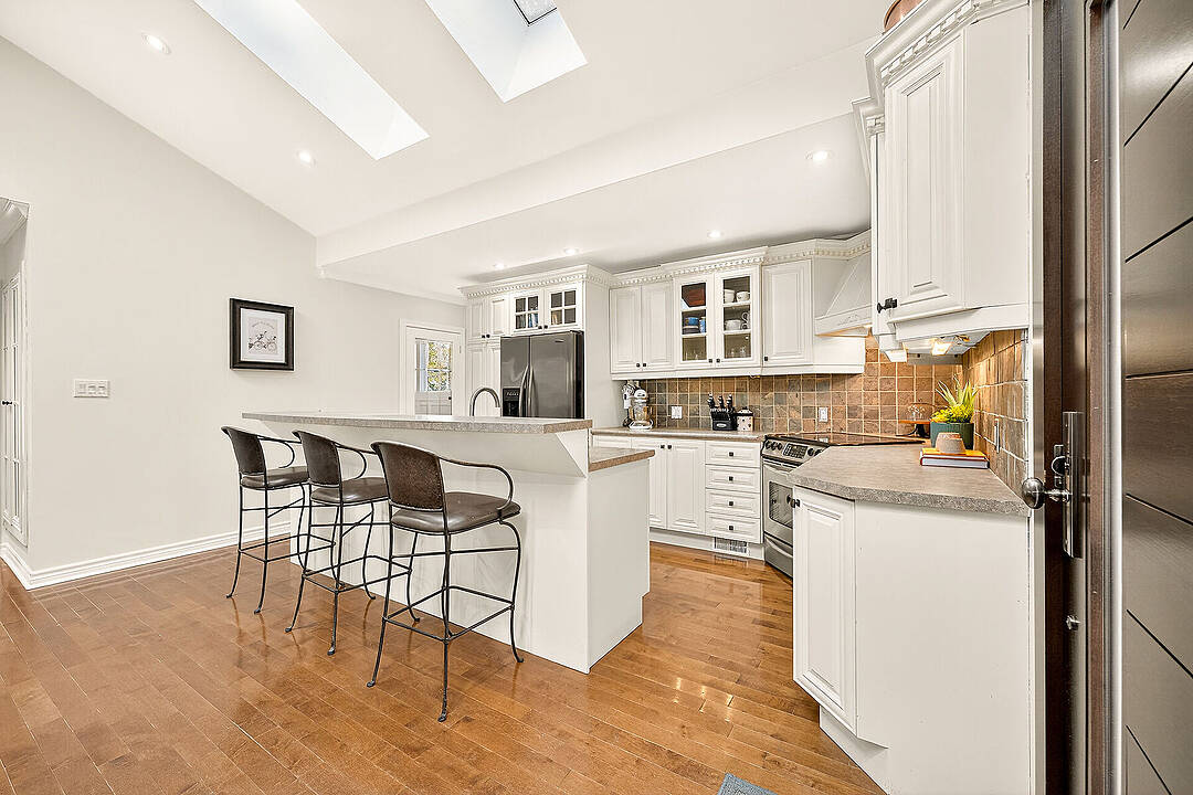 1943 Deanhome Rd, Mississauga, Ontario