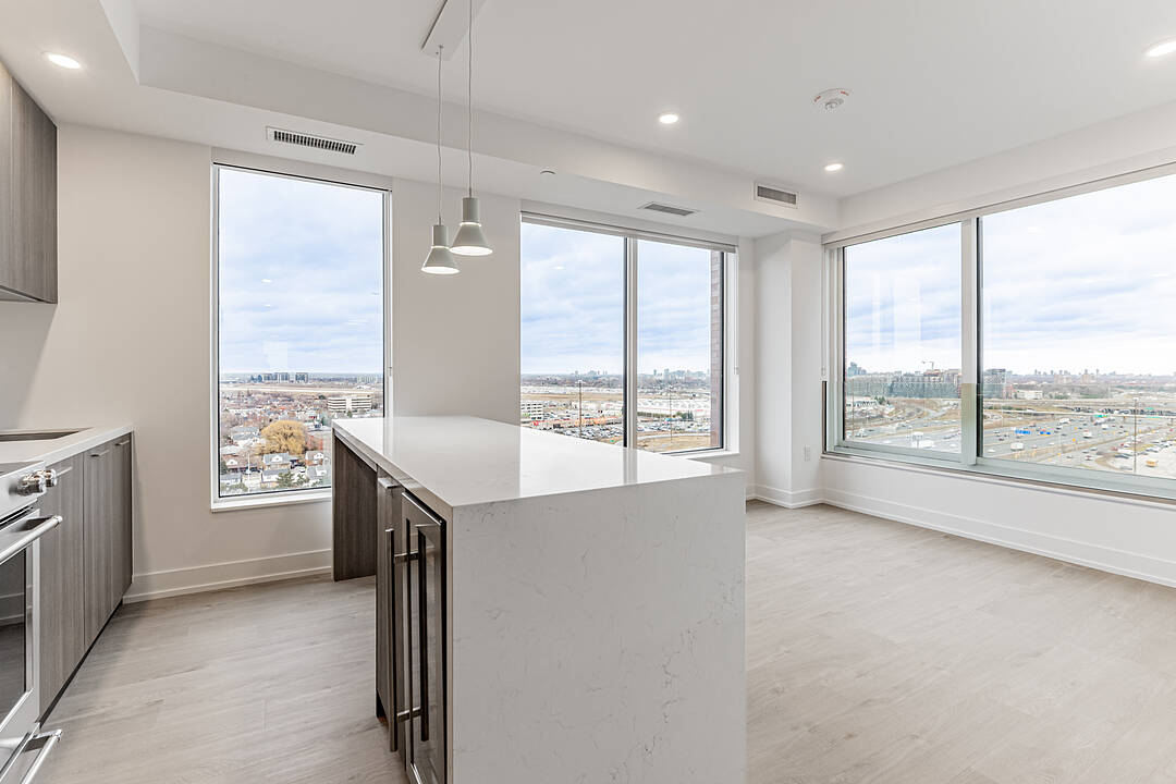 31 York Garden Way #808, Toronto, Ontario