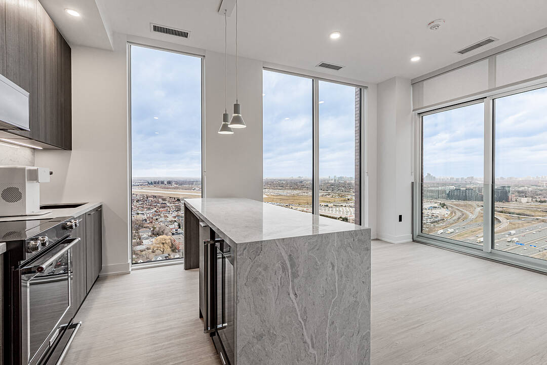 29 York Garden Way #1903, Toronto, Ontario