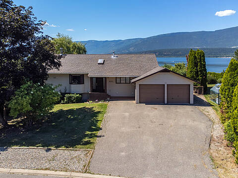 4591 13 Street NE, Salmon Arm