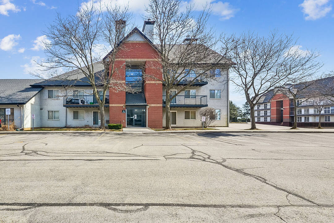 1450 Glen Abbey Gate #434, Oakville, Ontario